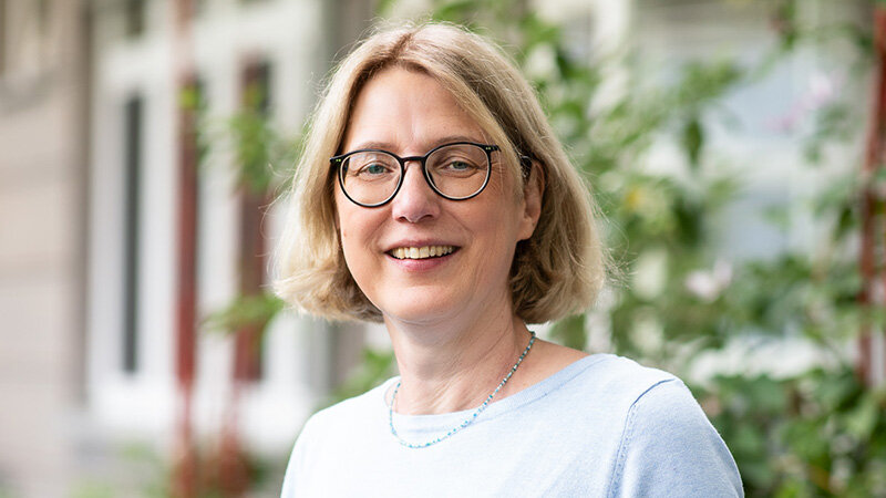 Porträt von Elke Schierholz