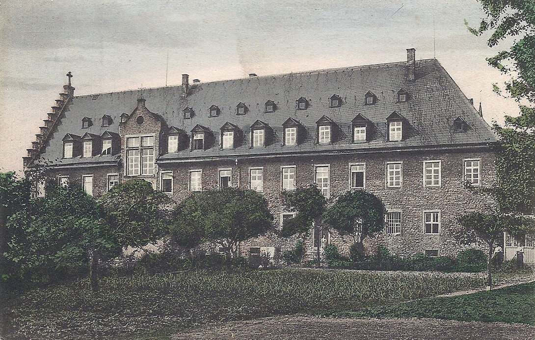 Drais: Gartenseite vom Priesterheim 1906